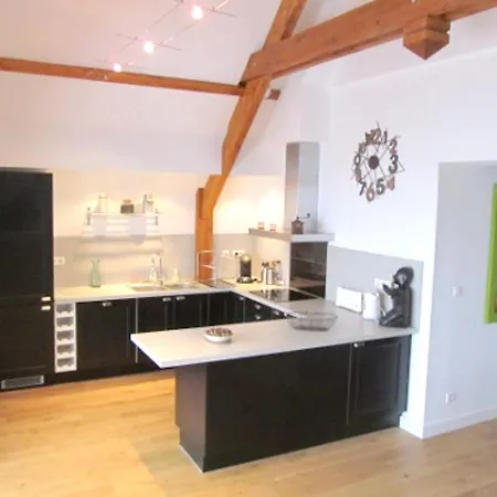 Chalet De 4 Chambres A Avec Magnifique Vue Sur La Montagne Jardin Amenage Et Wifi A 3 Km Des Pistes