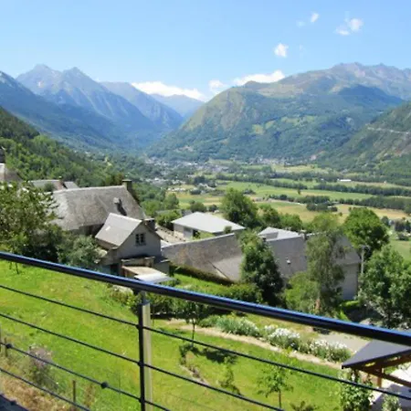 샬레 Chalet De 4 Chambres A Avec Magnifique Vue Sur La Montagne Jardin Amenage Et Wifi A 3 Km Des Pistes