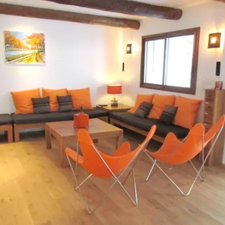 Chalet De 4 Chambres A Avec Magnifique Vue Sur La Montagne Jardin Amenage Et Wifi A 3 Km Des Pistes 샬레 Camparan