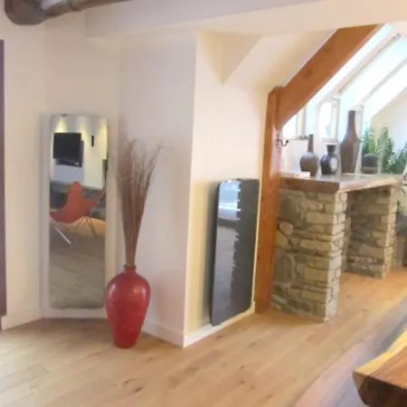 Chalet De 4 Chambres A Avec Magnifique Vue Sur La Montagne Jardin Amenage Et Wifi A 3 Km Des Pistes 샬레 *