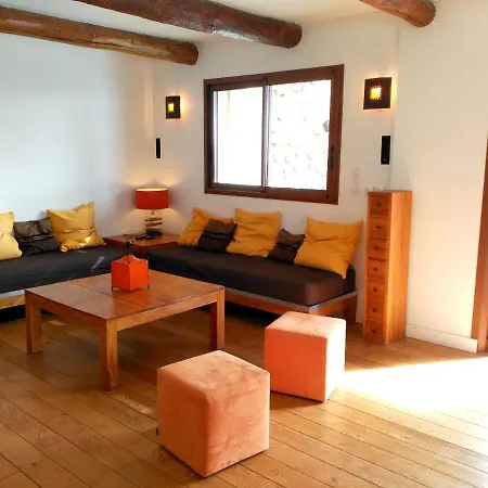 Chalet De 4 Chambres A Avec Magnifique Vue Sur La Montagne Jardin Amenage Et Wifi A 3 Km Des Pistes *