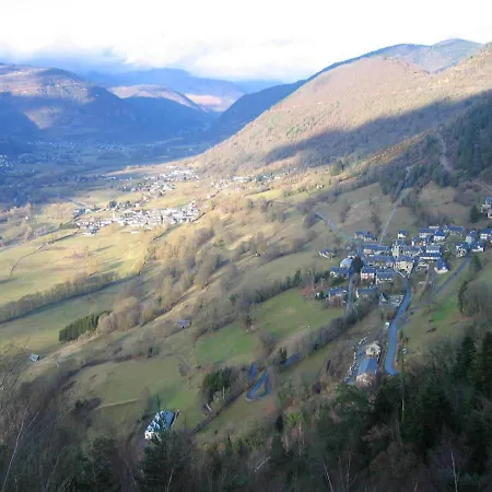 샬레 Chalet De 4 Chambres A Avec Magnifique Vue Sur La Montagne Jardin Amenage Et Wifi A 3 Km Des Pistes *
